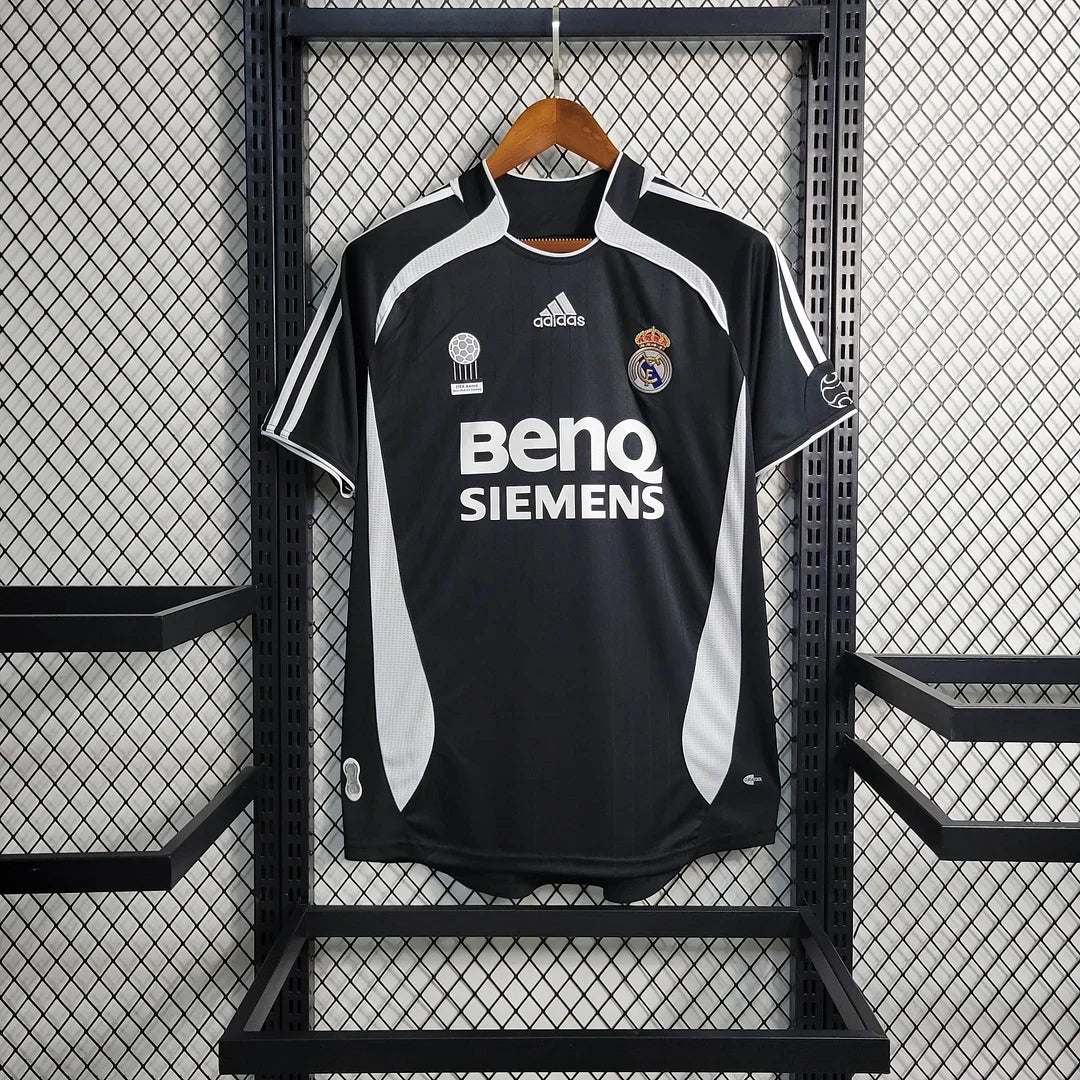 Real Madrid 06/07 Away Jersey - Retro Half Sleeve Football Jersey