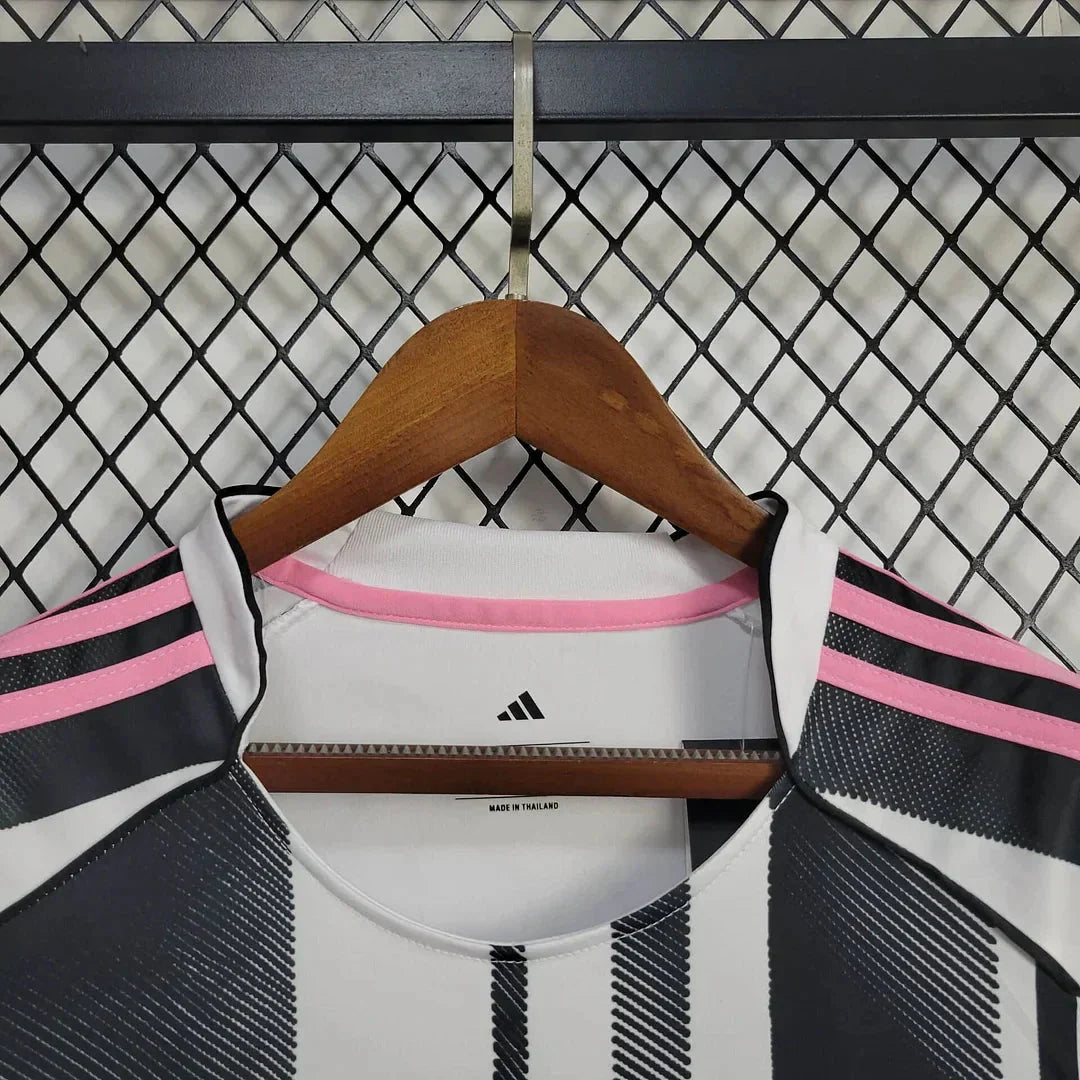 2025/2026 Juventus Home Football Shirt