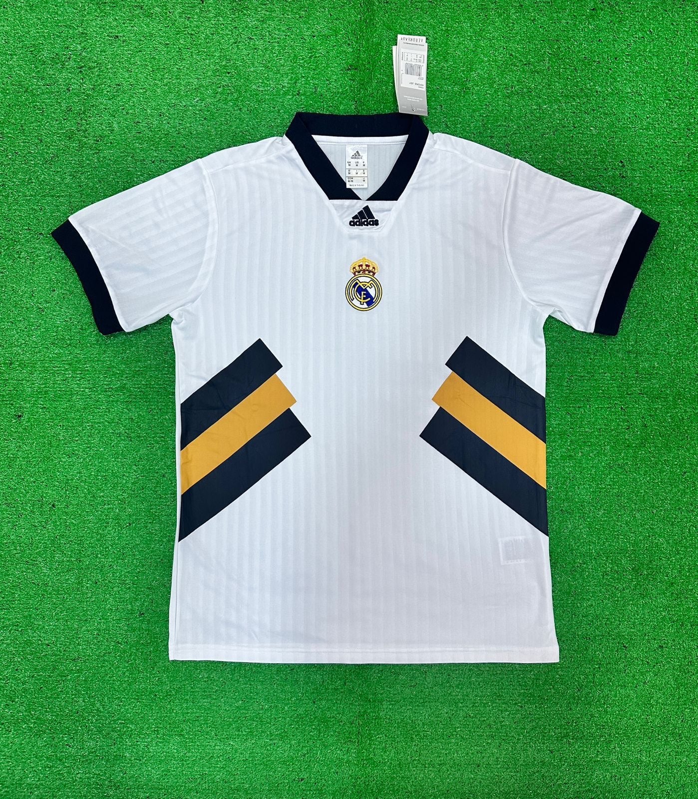 Real Madrid Iconic Special Edition Fan Version Football Jersey