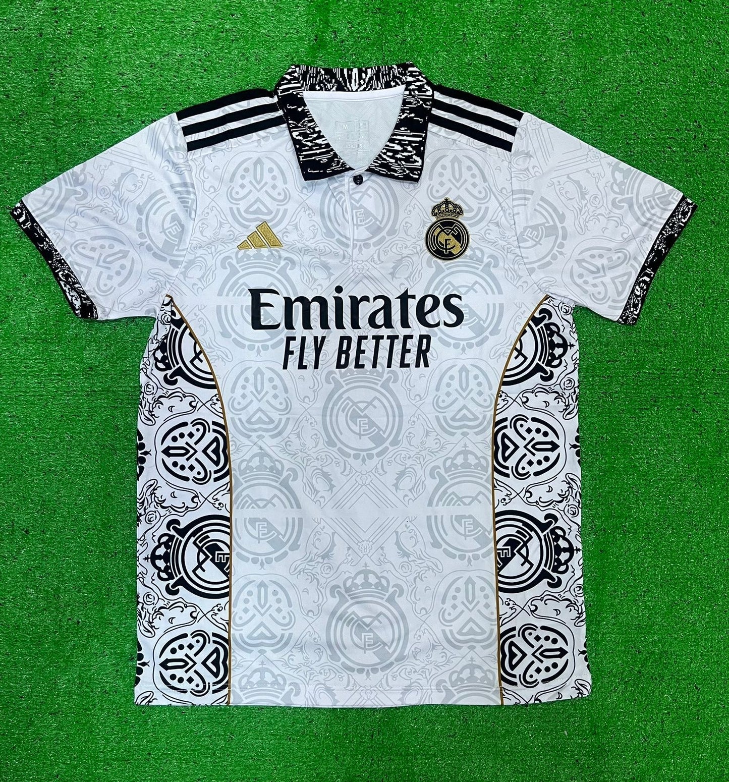 Real Madrid Legacy Special Edition Fan Version Football Jersey