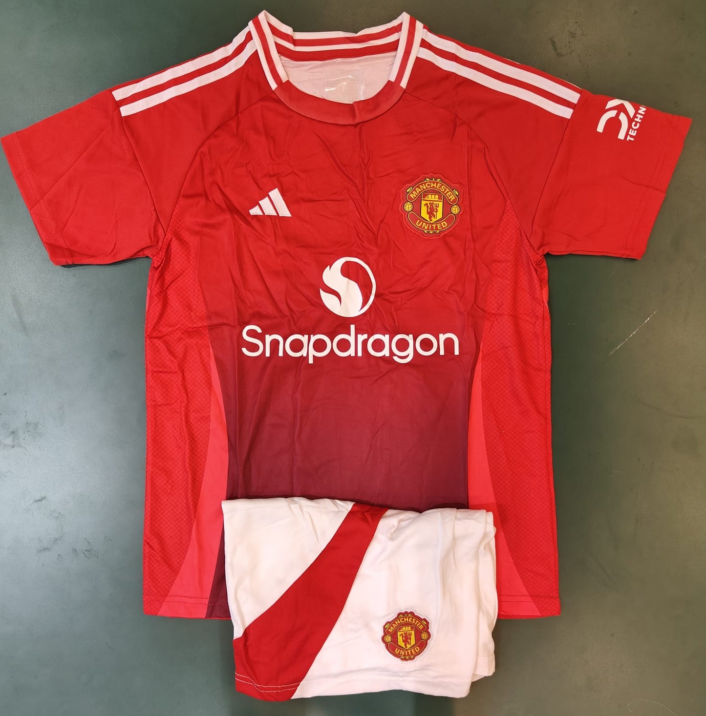 Manchester United Home Jersey - Master Quality Football Jersey