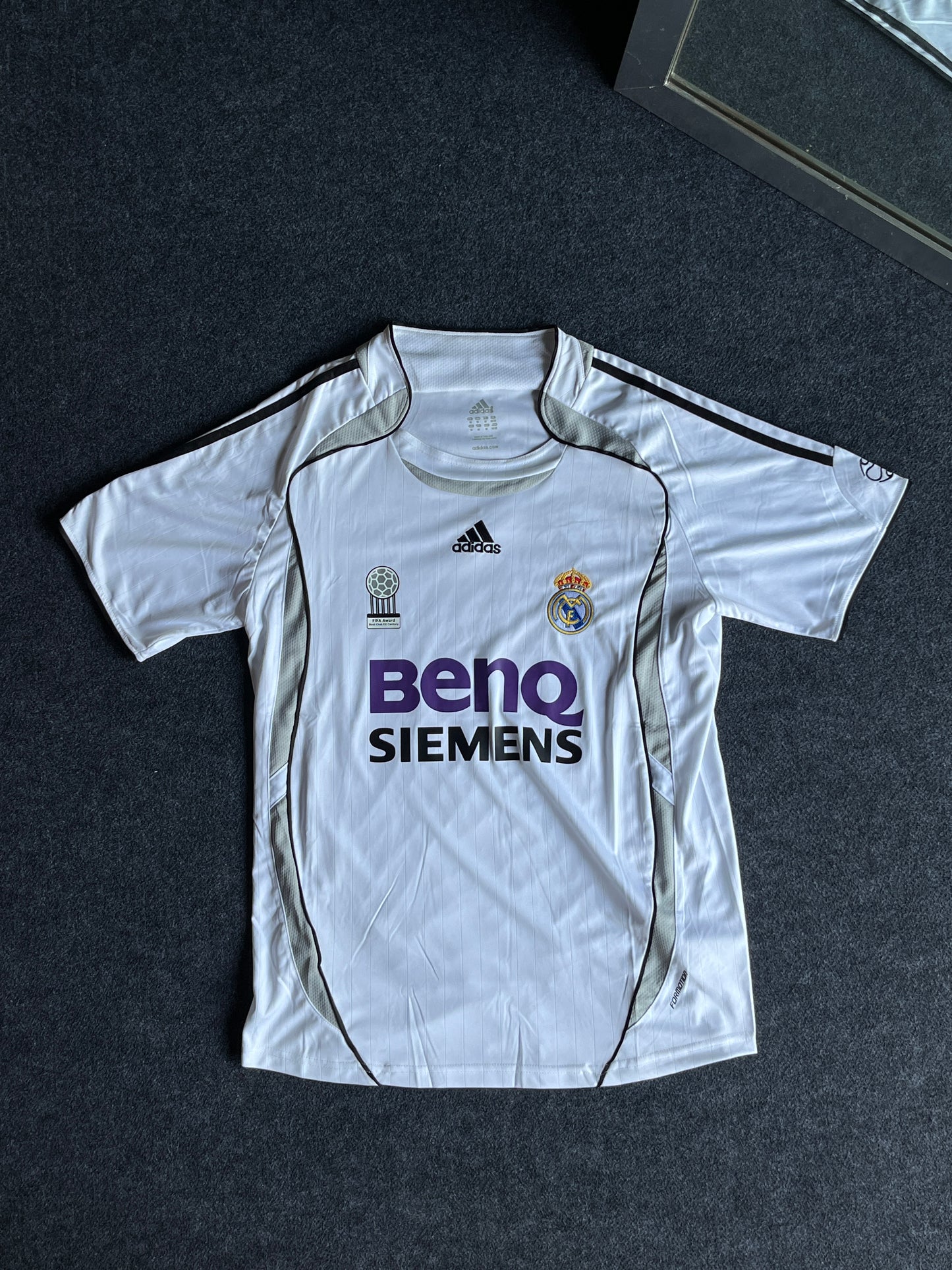 Real Madrid 06/07 Home Football Jersey Authentic Retro