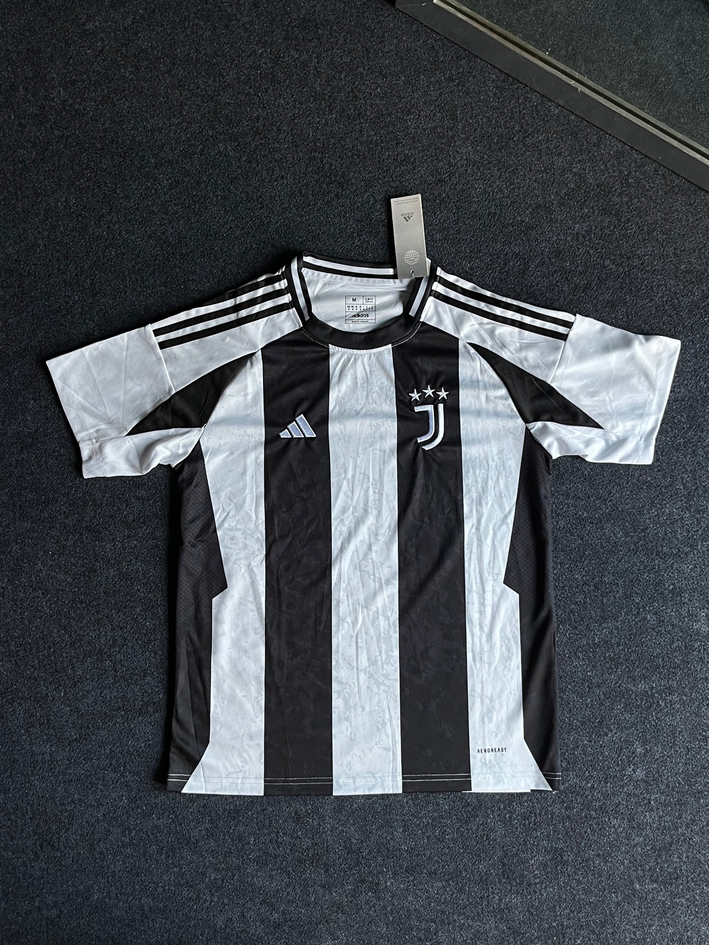 Juventus 24/25 Home Football Jersey Master Quality