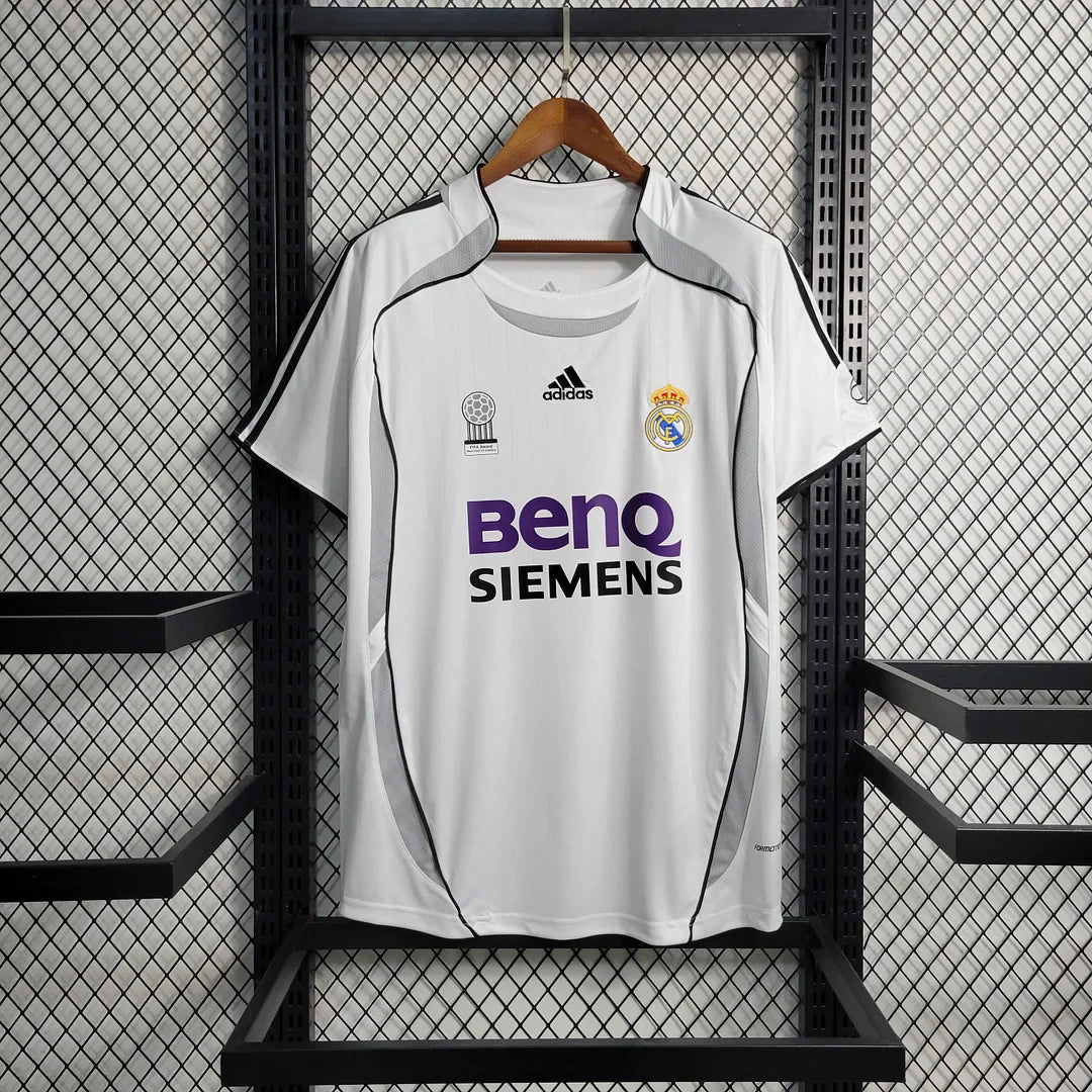 Real Madrid 06/07 Home Jersey - Retro Half Sleeve Football Jersey