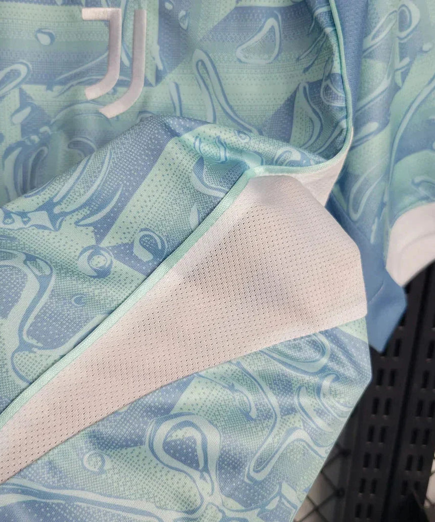 2025/2026 Juventus Away Football Shirt